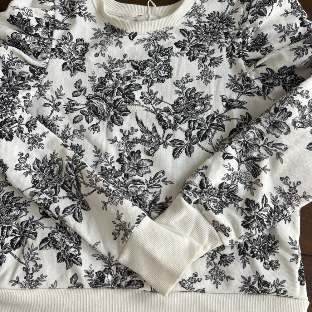 New without tags! Janie and Jack Black Floral Print Top